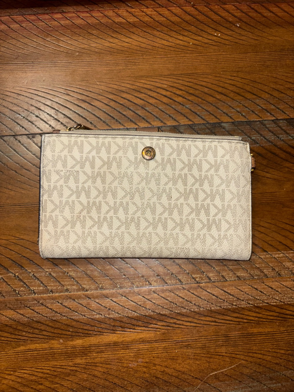 Michael Kors Cream Logo Zip Wallet with Gold Plaque - Picture 2 of 3